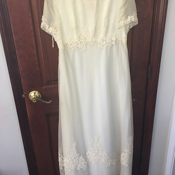 Vintage handmade wedding dress 1960s - Picture 7 of 13